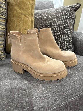 Gianni Bini suede bootie
